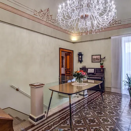 Palazzo Stunis - Dimora Di Charme فندق مبيت وإفطار 4*