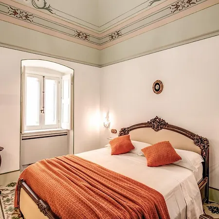 Palazzo Stunis - Dimora Di Charme فندق مبيت وإفطار 4*