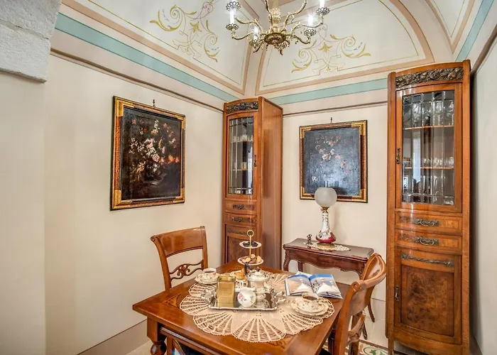 Palazzo Stunis - Dimora Di Charme 4* אוסטוני