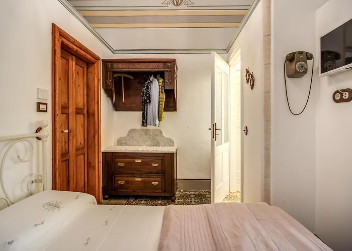 Palazzo Stunis - Dimora Di Charme 4* אוסטוני