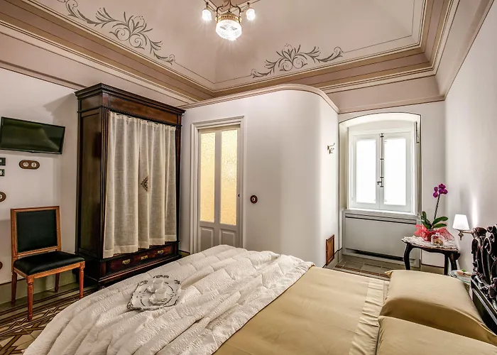 לינה וארוחת בוקר Palazzo Stunis - Dimora Di Charme 4*