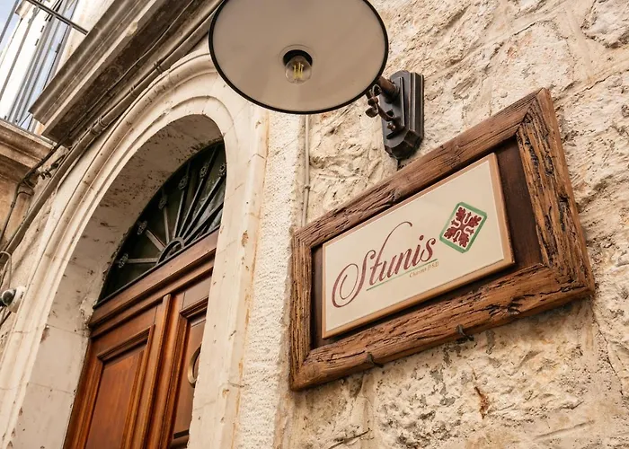 Palazzo Stunis - Dimora Di Charme לינה וארוחת בוקר 4*