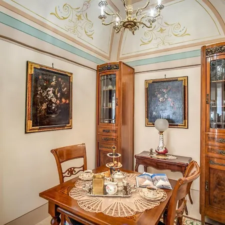 Palazzo Stunis - Dimora Di Charme 4* Ostuni