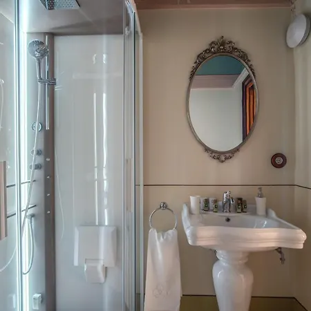 Palazzo Stunis - Dimora Di Charme Bed & Breakfast