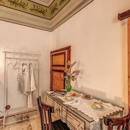 Palazzo Stunis - Dimora Di Charme 4*