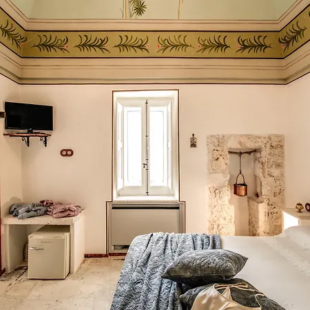 Palazzo Stunis - Dimora Di Charme 4*