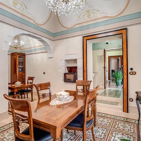 Palazzo Stunis - Dimora Di Charme 4*