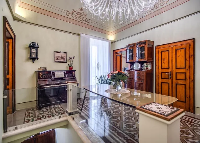 Palazzo Stunis - Dimora Di Charme Alojamento de Acomodação e Pequeno-almoço Ostuni